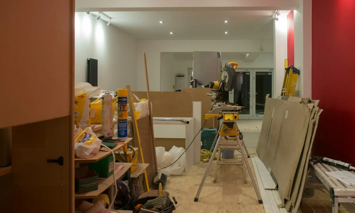 Local commercial en cours de rénovation